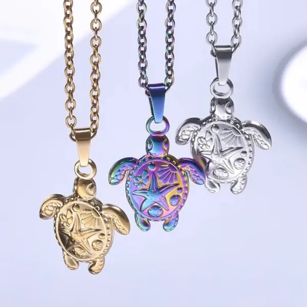 Wholesale PVD Coated Real Gold Plated 18K Tortoise 304 Stainless Steel Cute Simple Style Waterproof Non Tarnish Pendant Necklace
