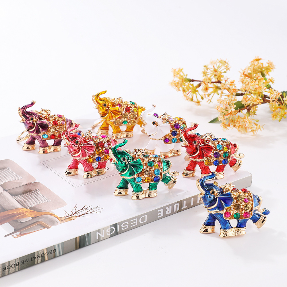 Wholesale New Cross-Border War Elephant Thailand Hot Selling Oil ipping Three-Dimensional Elephant Diamond Car Keychain Pendant Small Gift
