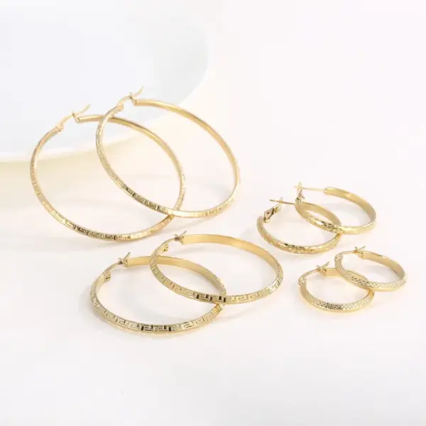 Wholesale 304 Stainless Steel Solid Color PVD Coated 18K Real Gold Plated Casual Simple Style Waterproof Non Tarnish Plating Hoop Earrings