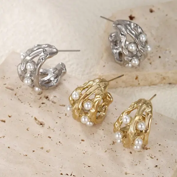 Wholesale 1 Pair Elegant Vintage Style XUPING Geometric Hollow Out Inlay 304 Stainless Steel Artificial Pearls 18K Gold Plated Raw Steel Ear Studs