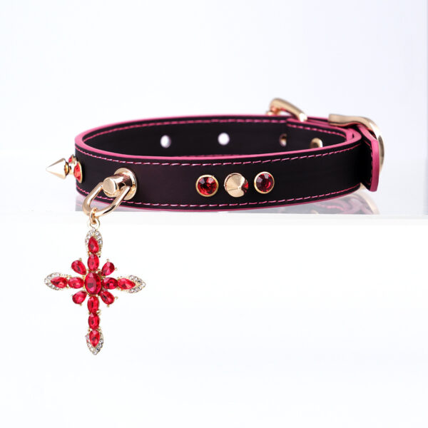 Wholesale coscreepy temperature-sensitive discoloration sp collar bell light charm QQ love collar cross-border generation explosion