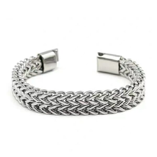 Wholesale Spot explosions Europe and the United States new titanium steel bracelet men's bracelet stainless steel double row square chain magnet buckle bracelet