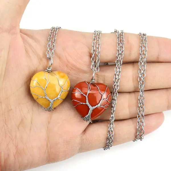 Wholesale Simple Style Heart Shape Natural Stone Ferroalloy Knitting Pendant Necklace