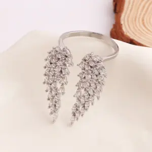 Platinum / 18K