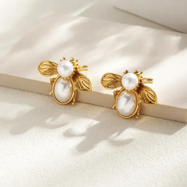 Wholesale Tortoise Pattern Stud Earrings For Women In 304 Stainless Steel With PVD Coated Gold Plating And Acrylic Inlay, 0.03µm Thickness