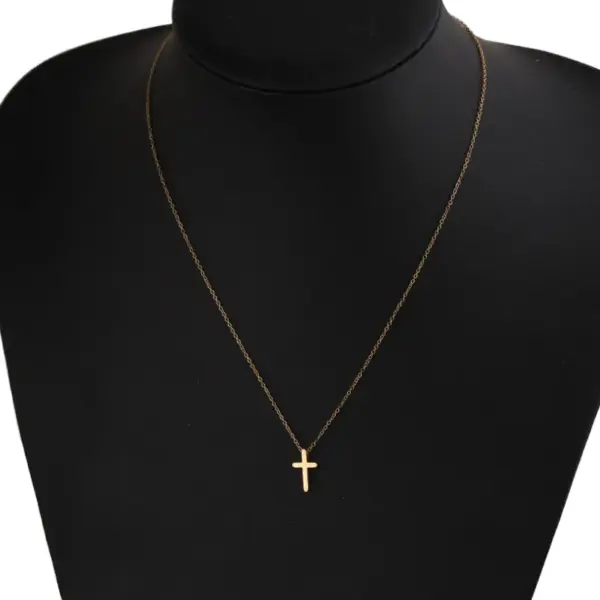 PVD Coated 18K Gold Real Gold Plated Cross Customization Laser Engraving 304 Stainless Steel Lady Shiny Waterproof Non Tarnish 304 Stainless Steel Pendant Necklace