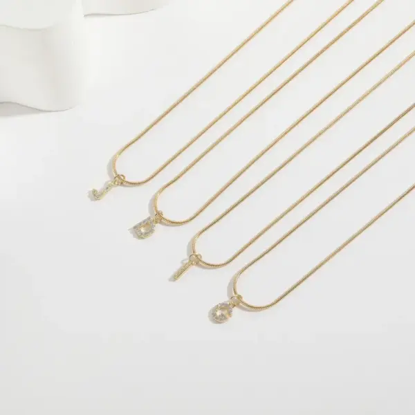 Wholesale 14K Gold Plated Letter 304 Stainless Steel Copper Classic Style 304 Stainless Steel Lobster Trigger Clasp Closure Pendant Necklace