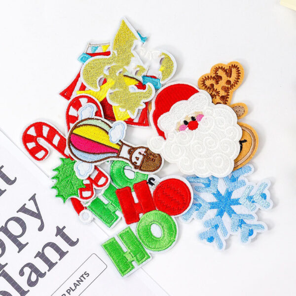 Wholesale Cartoon Christmas patch embroidery