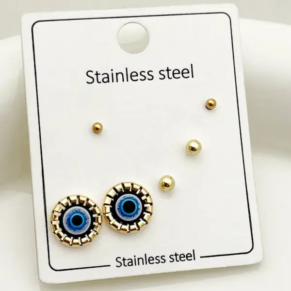Wholesale PVD Coated Real Gold Plated 18K Gold Heart Shape Ladybugs Eye 304 Stainless Steel Casual Simple Style Commute Waterproof Non Tarnish Ear Studs