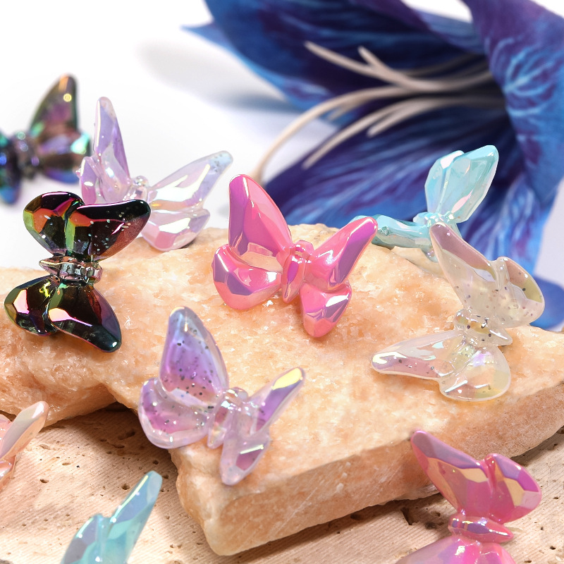 Wholesale Translucent Sequins Butterfly Beaded UV Colored Wings Hanging Hole Beads DIY Mobile Phone Chain Keychain Aessories Pendant