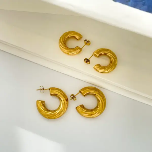 Simple Style C Shape Oval Water oplets Titanium Steel Plating Ear Studs 1 Pair