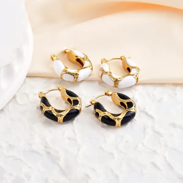 Wholesale Ion Plating (IP) 18K Gold Plated Circle 304 Stainless Steel Retro Classic Style Waterproof Non Tarnish Earrings