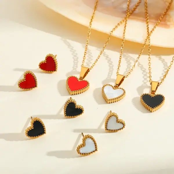 Wholesale Elegant Vintage Heart Shell Necklace Earring Jewelry Set Stainless Steel Gold Plated Cable Chain Classic Style For Women