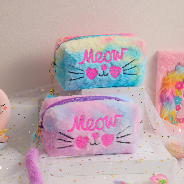 Wholesale Cartoon embroidered plush cosmetic bag autumn and winter