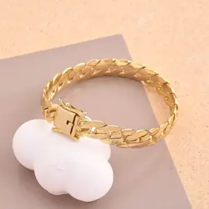 Embossed Cuban Link Chain Bracelet (Gold) [9mm (String Length: 185mm)] / 1 Strand/Package