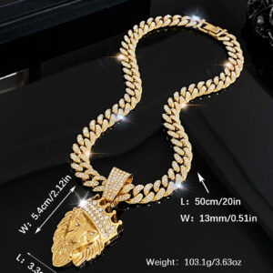 Gold (pendant + chain)