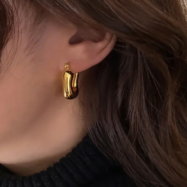 Wholesale 1 Pair Casual Simple Style U Shape Plating Copper Silver Plated Earrings