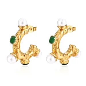 Gold Inlaid Pearl and Zircon Stud Earrings Ms-243