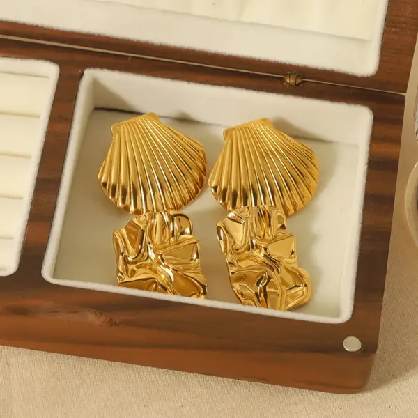 PVD Coated Real Gold Plated Shell 304 Stainless Steel Retro Waterproof Non Tarnish Ear Studs