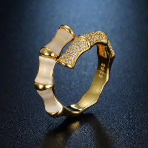 Y183-Meihu Ear Studs [White Gold Color]] / Adjustable Opening