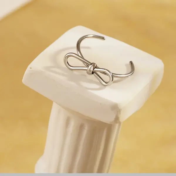 Wholesale PVD Coated Real Gold Plated 18K Gold Bow Knot 304 Stainless Steel Simple Style Waterproof Non Tarnish