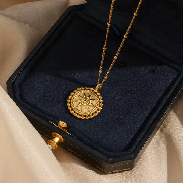 Wholesale PVD Coated Real Gold Plated 18K Gold Geometric 304 Stainless Steel Fashion Waterproof Non Tarnish 304 Stainless Steel Necklace