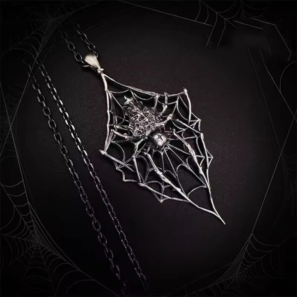 oly-4fedaebf134d272d9fda60de2fdf354e Wholesale New Dark Spider Pendant Necklace European and American Stylish Exaggerated Gothic Halloween Spider Web Jewelry