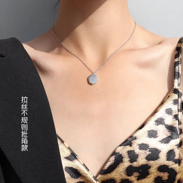Wholesale PVD Coated Real Gold Plated Geometric Titanium Steel Fashion Waterproof Non Tarnish Necklace
