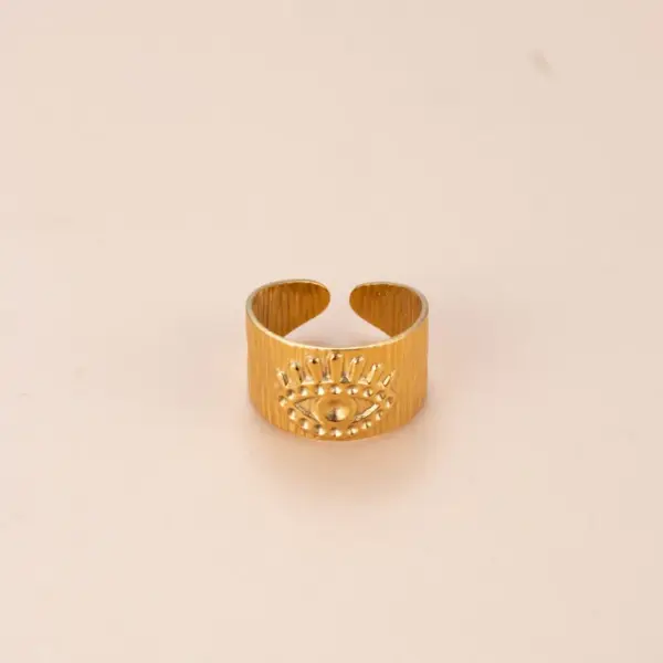 Wholesale PVD Coated Heart Shape Eye Snake 304 Stainless Steel Punk Waterproof Non Tarnish Open Ring