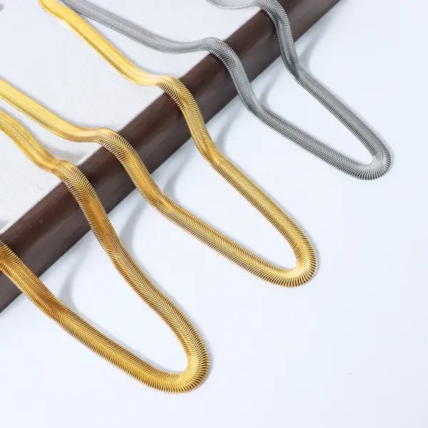 Wholesale 304 Stainless Steel Solid Color PVD Coated 18K Gold Plated Real Gold Plated Hip-Hop Simple Style Waterproof Non Tarnish Plating Foxtail Chain Gold Silver Necklace