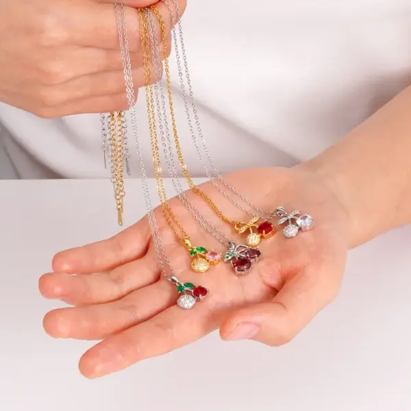 Wholesale Jewelry Elegant Cherry Copper Zircon Plating Pendant Necklace Cable Chain