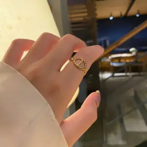 KTG039J / Adjustable Opening