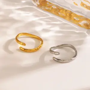 Wholesale Ion Plating (IP) 18K Gold Plated Lines 304 Stainless Steel Classic Style IG Style Waterproof Non Tarnish Open Rings