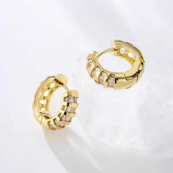 Wholesale 1 Pair Fashion Smile Face Gold Plated Copper Zircon Gold Plated Hoop Earrings