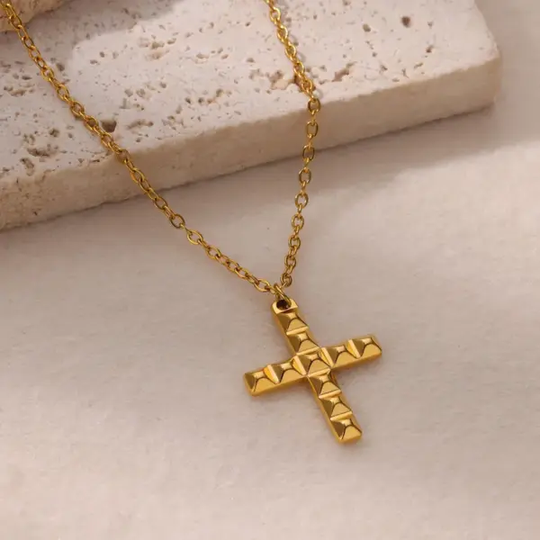 Wholesale Fashionable Stainless Steel Cross Pendant Necklace Hollow Heart Key Zircon Snake Jewelry Commuting Jewelry Turkish Devil's Eye Chain