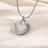 Wholesale PVD Coated Real Gold Plated Heart Shape 304 Stainless Steel Basic Retro Classic Style Waterproof Non Tarnish 304 Stainless Steel Pendant Necklace