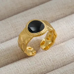 Gold / 68