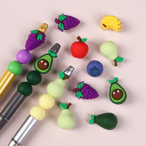 oly-50b1bf8ee602868ba3ce847383c726ee Wholesale Cross-border three-dimensional DIY beaded silicone beads 3D fruit series apple accessories fruit fragrance beads European and American jewelry