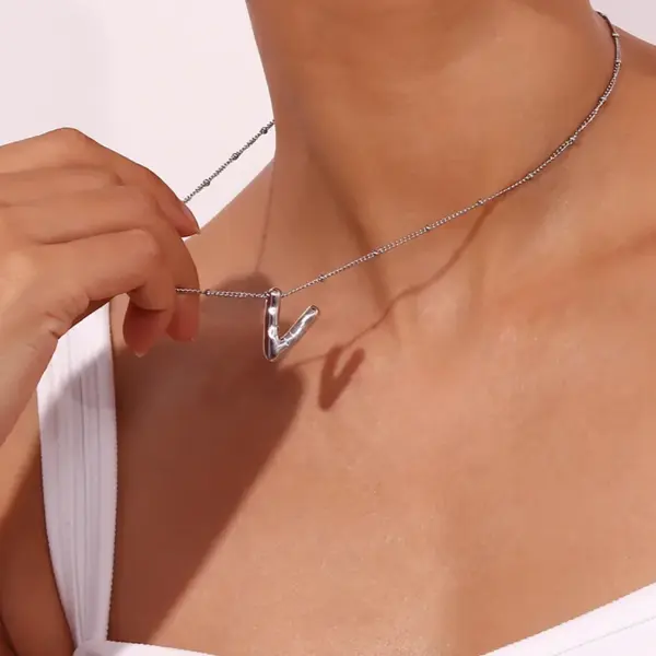 Wholesale Ig Style Simple Style Letter Stainless Steel Plating 18k Gold Plated Pendant Necklace