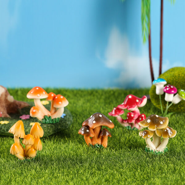 Wholesale Simulated Small Mushroom Ornaments Micro Landscape Decorations Resin Craft Bonsai Dly Small Ornaments Plants