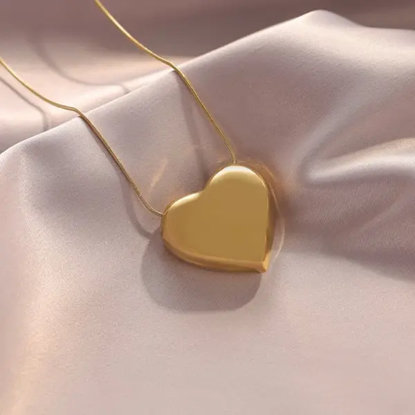 Wholesale Fashion Heart Shape Titanium Steel Plating Necklace 1 Piece
