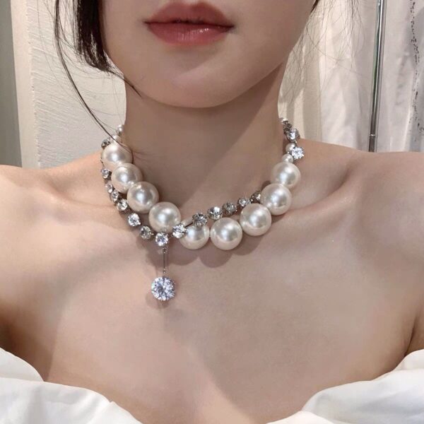 Wholesale European and American style exaggerated temperament large pearl necklace women's light luxury niche design high-end clavicle chain neck chain sweater chain