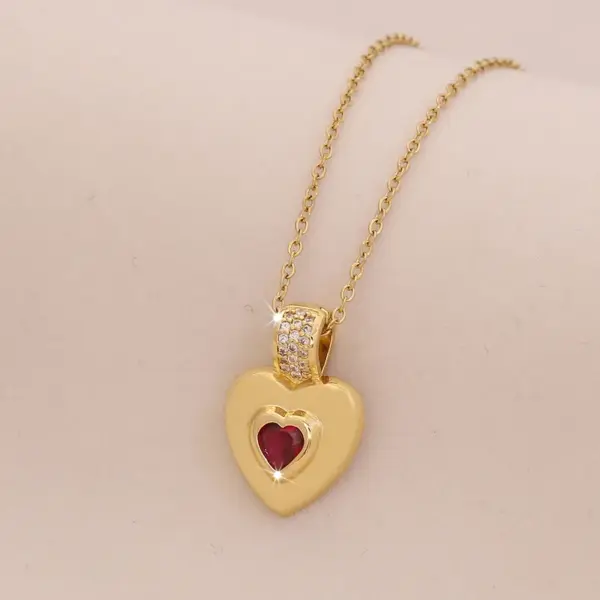 Ion Plating (IP) Real Gold Plated Heart Shape 304 Stainless Steel Zircon Cute Romantic Waterproof Non Tarnish 304 Stainless Steel Lobster Trigger Clasp Closure Pendant Necklace