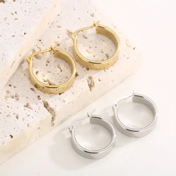 Wholesale PVD Coated 18K Gold Plated Solid Color Stainless Steel Retro Streetwear Waterproof Non Tarnish Hoop Earrings
