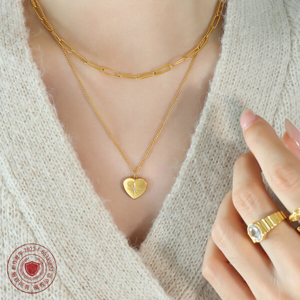 Wholesale European and American Jewelry Double-layer Heart-shaped Mang Star Inlaid Zircon Pendant Necklace Titanium Steel Plated 18k Gold Light Luxury Ins Style Jewelry