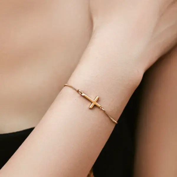 Wholesale Copper 18K Gold Plated Inlay Leaves Heart Shape Flower Zircon Bracelets