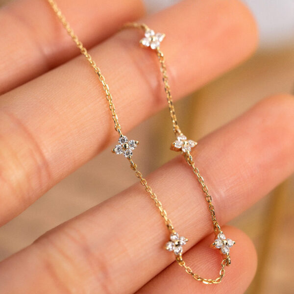 oly-51236142b9ec0470a5204caaa00e6ca5 Wholesale S925 sterling sier Clover bracelet female style simple zircon light luxury niche temperament High sense bracelet