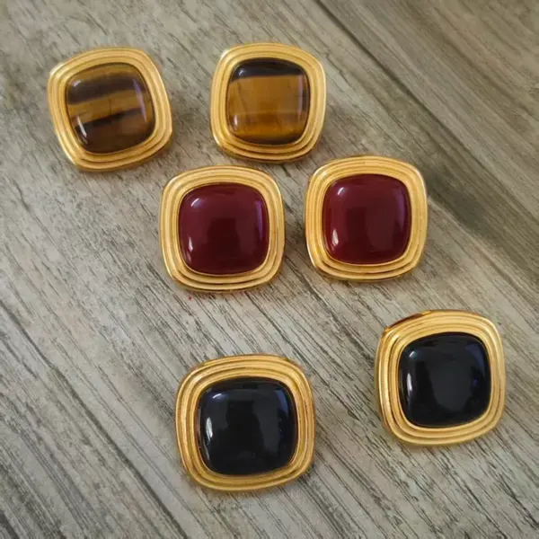 1 Pair Elegant Nordic Style Retro Square (Accessory) Waterproof Non-Fading 304 Stainless Steel Resin Tiger Eye Vacuum Electroplating (Fired) 18K Gold Butterfly Ear Caps Women's Earrings Studs