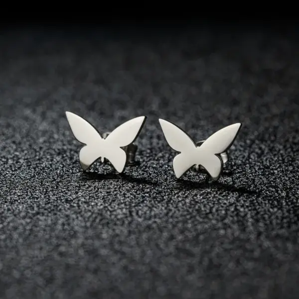PVD Coated 18K Gold Real Gold Plated Heart Shape Butterfly 304 Stainless Steel Sweet Simple Style Artistic Waterproof Non Tarnish Ear Studs