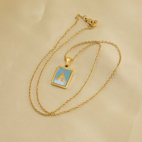 Wholesale Fashion Letter Stainless Steel Plating Inlay Shell Pendant Necklace 1 Piece